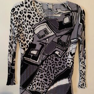 Stylish Women's Long Sleeve Top - Black and Gray Abstract